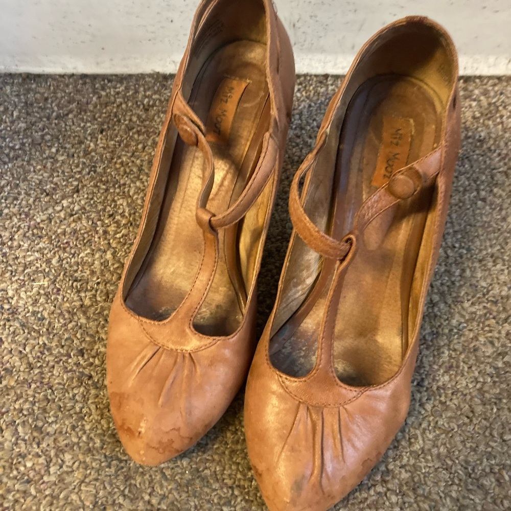 MIZ MOOZ Cognac Leather Mary Jane Shoes With Detailed Heels 7.5